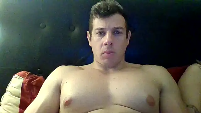 luca23millo90 online show from 10.02.25