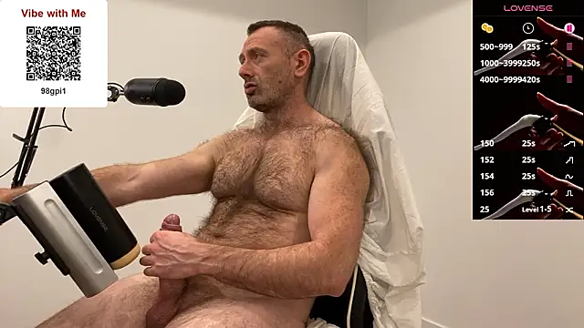 Snapshot of TheDonnyBasilisk chatting on 02.01.26 TheDonnyBasilisk online show from 02.01.26