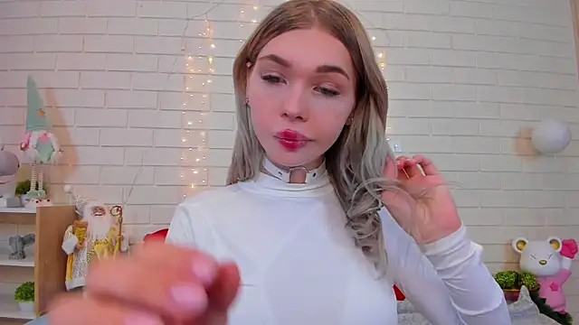 Snapshot of Blondy_Fina chatting on 01.13.26 Blondy Fina online show from 01.13.26