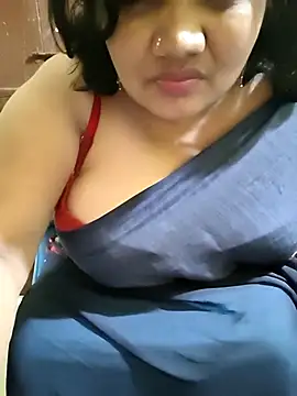 Snapshot of Swapna_Hyd chatting on 10.28.25 Swapna Hyd online show from 10.28.25