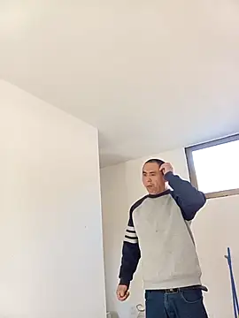 Snapshot of CWQ123 chatting on 11.01.25 CWQ123 online show from 11.01.25