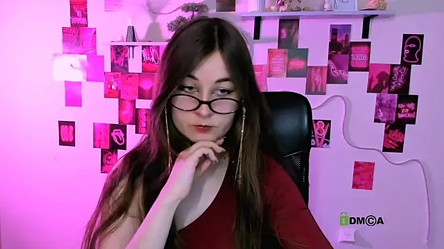 Snapshot of lilith_diva chatting on 04.15.26 lilith diva online show from 04.15.26