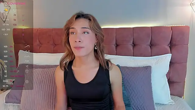 victoria decapri online show from 11.19.25