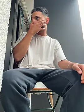 Snapshot of Gipsyboysteve chatting on 07.19.26 Gipsyboysteve online show from 07.19.26