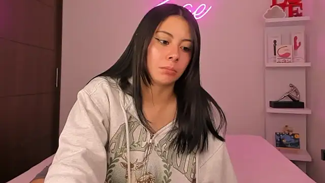 zoecams1 online show from 05.05.26