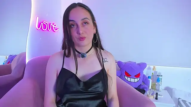 Snapshot of selene_swee chatting on 11.01.25 selene swee online show from 11.01.25