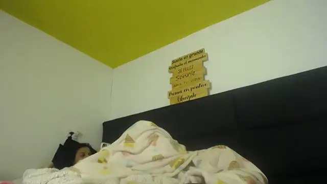 Snapshot of habdiela chatting on 10.26.25 habdiela online show from 10.26.25