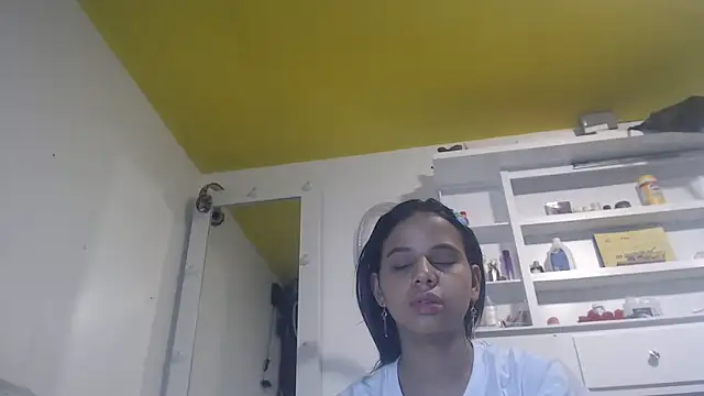 Snapshot of habdiela chatting on 11.28.25 habdiela online show from 11.28.25