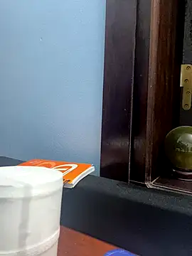 lahungdj12 online show from 10.25.25