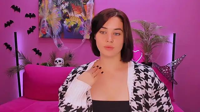 lil angel  online show from 11.05.25