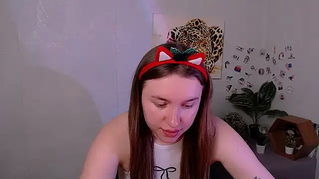 JuliaTopp  online show from 02.14.26