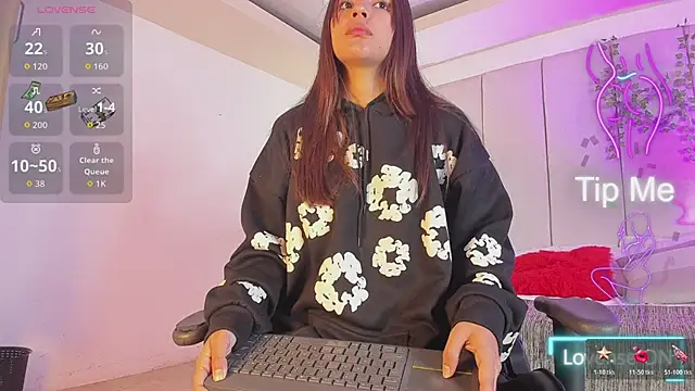 Snapshot of mia_rousse25 chatting on 02.13.26 mia rousse25 online show from 02.13.26