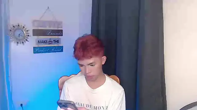 Snapshot of urcumjp chatting on 10.29.25 urcumjp online show from 10.29.25