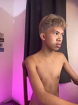 Snapshot of urcumjp chatting on 11.12.25 urcumjp online show from 11.12.25