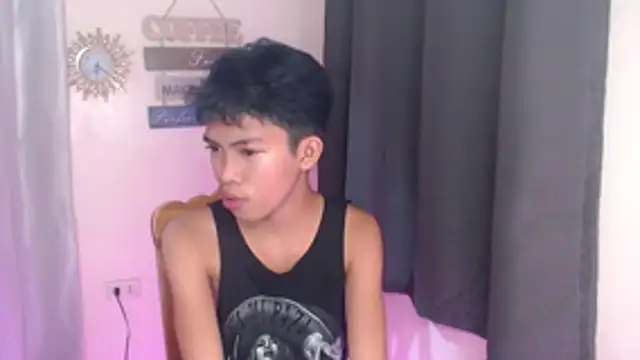 Snapshot of urcumjp chatting on 12.02.25 urcumjp online show from 12.02.25