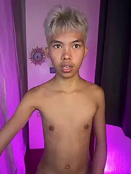 Snapshot of urcumjp chatting on 12.18.25 urcumjp online show from 12.18.25