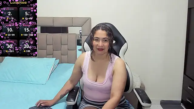 gabrielaponce11 online show from 05.06.26