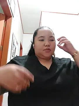 LianaCruzado online show from 04.17.26