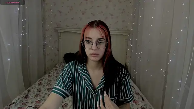 Leia Moreno online show from 10.09.25