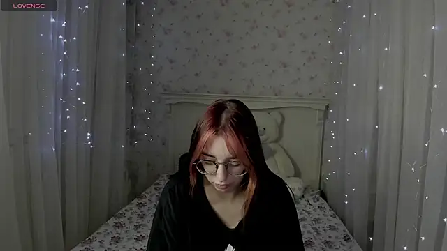 Leia Moreno online show from 10.09.25