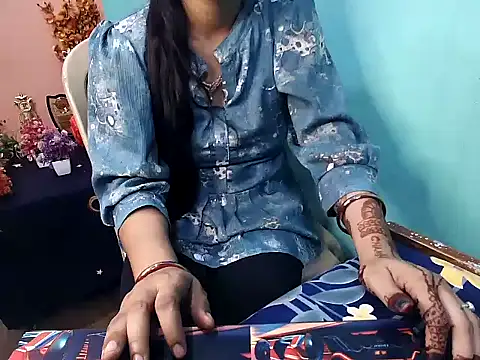 RIYA SOOD online show from 09.10.25