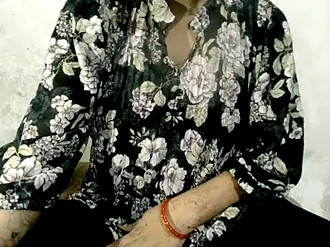 RIYA SOOD online show from 10.14.25