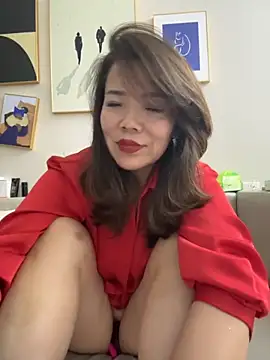 Snapshot of anna_yngs chatting on 09.29.25 anna yngs online show from 09.29.25
