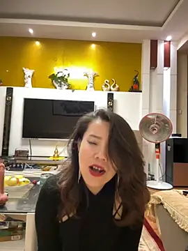 anna yngs online show from 10.21.25