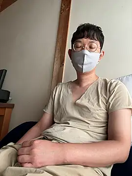 tom19899q online show from 09.17.25