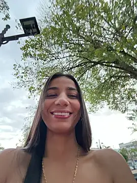 Snapshot of -juicy_ chatting on 01.18.26 -juicy online show from 01.18.26