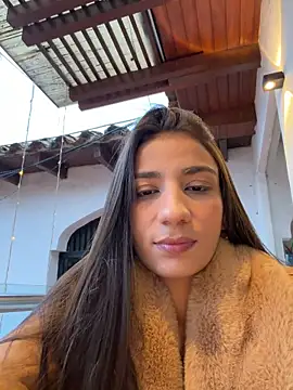 Snapshot of -juicy_ chatting on 02.01.26 -juicy online show from 02.01.26