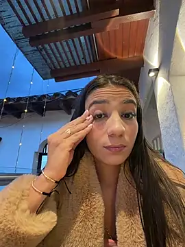 Snapshot of -juicy_ chatting on 02.05.26 -juicy online show from 02.05.26