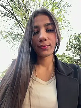 Snapshot of -juicy_ chatting on 02.09.26 -juicy online show from 02.09.26