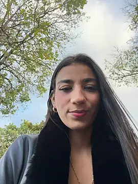 Snapshot of -juicy_ chatting on 02.10.26 -juicy online show from 02.10.26