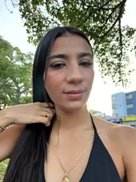 Snapshot of -juicy_ chatting on 02.11.26 -juicy online show from 02.11.26