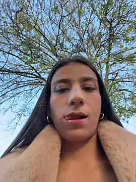 Snapshot of -juicy_ chatting on 03.01.26 -juicy online show from 03.01.26