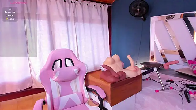 Snapshot of Lena_Bdsm chatting on 12.01.25 Lena Bdsm online show from 12.01.25