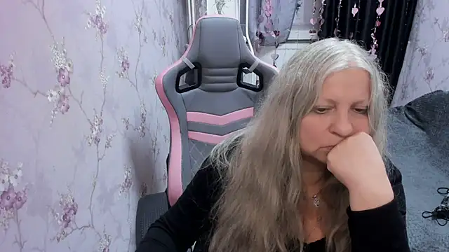 silver moon light online show from 09.24.25