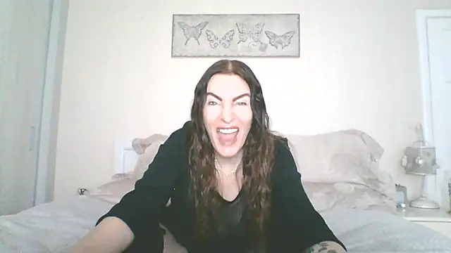 Snapshot of EllaKent chatting on 01.10.26 EllaKent online show from 01.10.26