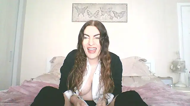 Snapshot of EllaKent chatting on 01.17.26 EllaKent online show from 01.17.26