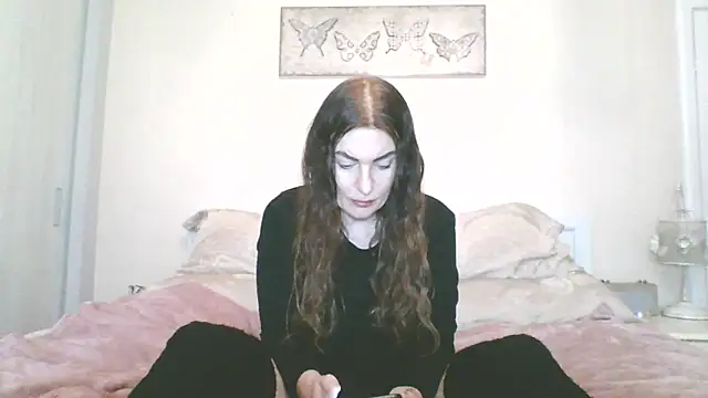 Snapshot of EllaKent chatting on 02.02.26 EllaKent online show from 02.02.26