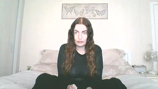 Snapshot of EllaKent chatting on 02.10.26 EllaKent online show from 02.10.26