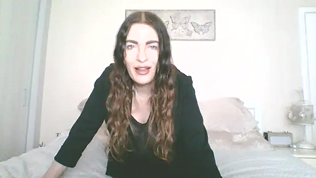 Snapshot of EllaKent chatting on 03.03.26 EllaKent online show from 03.03.26