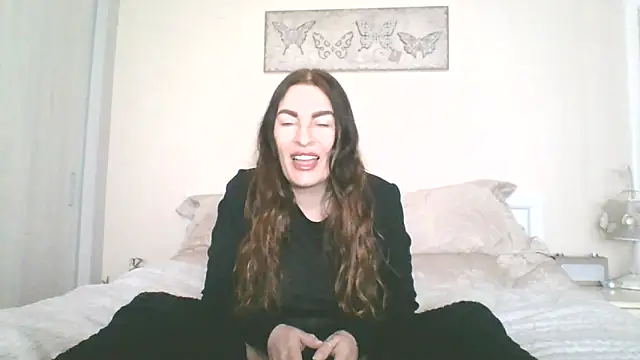 Snapshot of EllaKent chatting on 03.16.26 EllaKent online show from 03.16.26