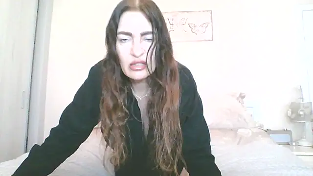 Snapshot of EllaKent chatting on 03.29.26 EllaKent online show from 03.29.26