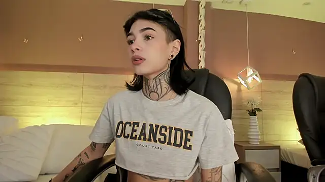 Snapshot of aa_lunit chatting on 02.27.26 aa lunit online show from 02.27.26