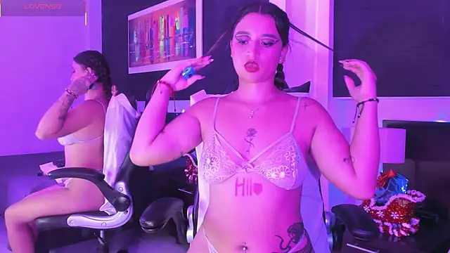 Bela Jones online show from 12.04.25