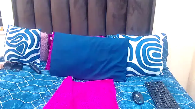 AfricanQueenxx40 online show from 02.11.26