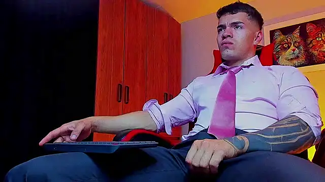 Snapshot of ALPHA_DOMINUS_ chatting on 09.16.25 ALPHA DOMINUS online show from 09.16.25