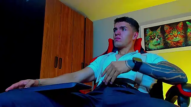 Snapshot of ALPHA_DOMINUS_ chatting on 09.22.25 ALPHA DOMINUS online show from 09.22.25